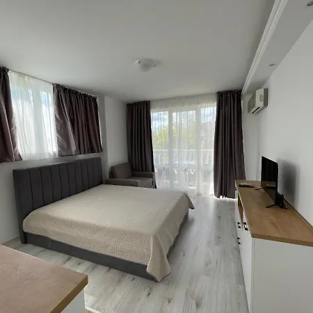 студио симона 5 първа линия море Appartement Lozenets
