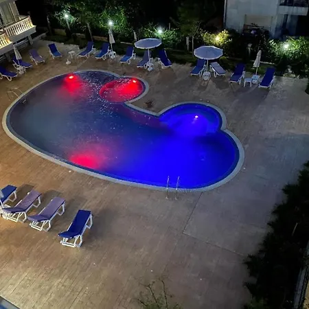 студио симона 5 първа линия море Daire