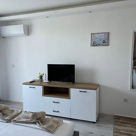 студио симона 5 първа линия море Appartement Lozenets